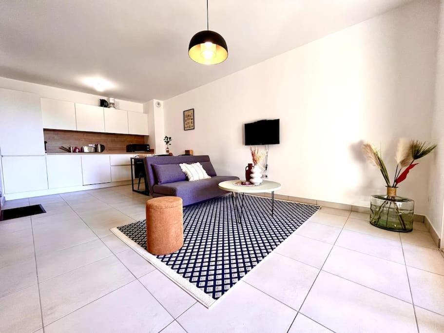 Appartement Neuf Avec Terrasse Saint-Florent  Exterior photo