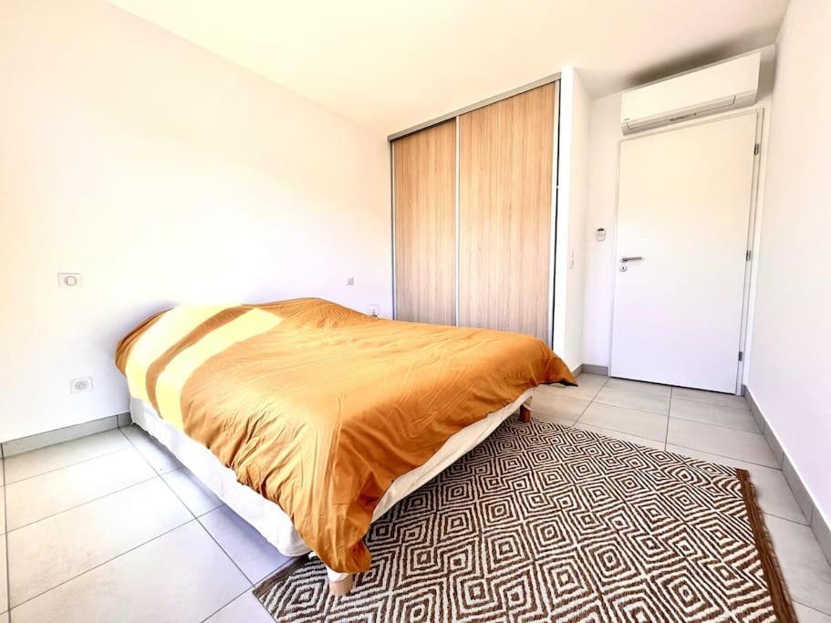 Appartement Neuf Avec Terrasse Saint-Florent  Exterior photo