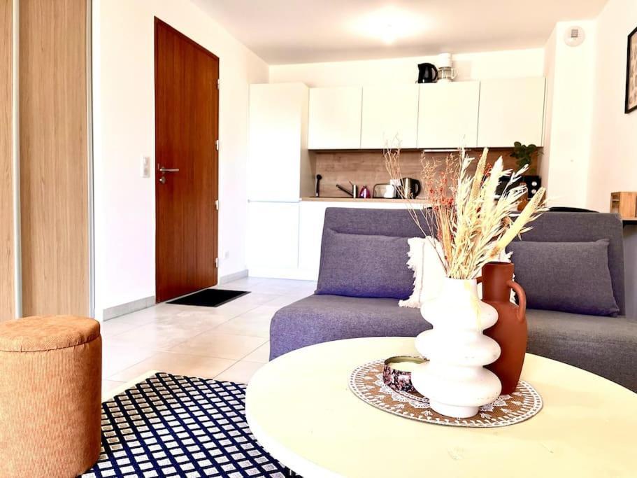 Appartement Neuf Avec Terrasse Saint-Florent  Exterior photo