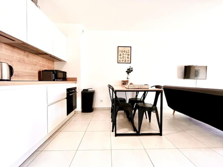 Appartement Neuf Avec Terrasse Saint-Florent  Exterior photo